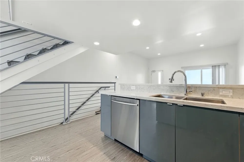 4461 Tujunga Avenue #102 Studio City, CA 91602