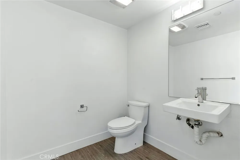 4461 Tujunga Avenue #102 Studio City, CA 91602
