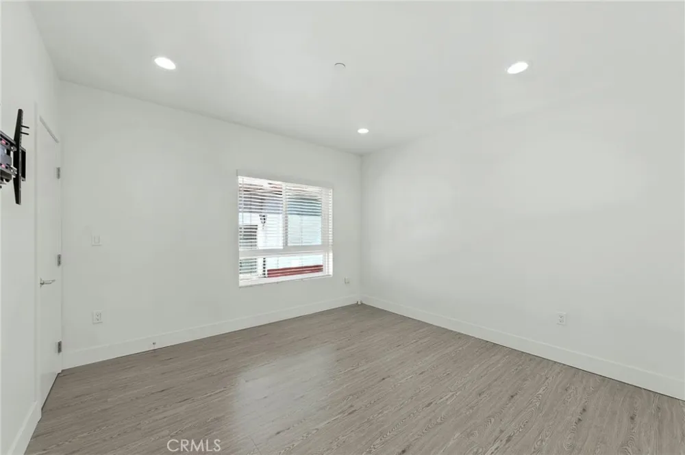 4461 Tujunga Avenue #102 Studio City, CA 91602