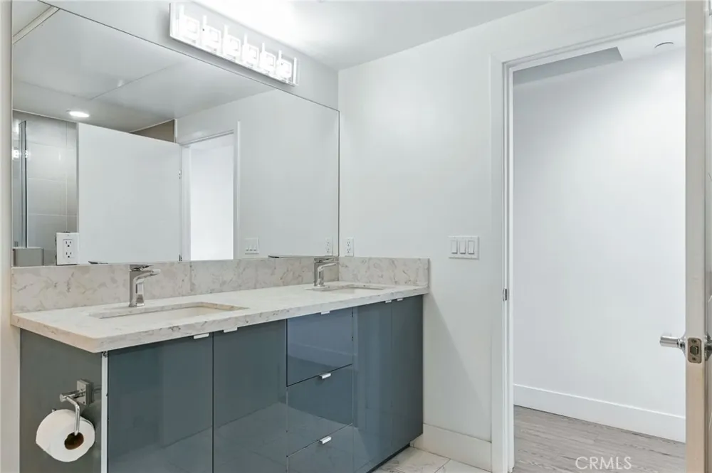 4461 Tujunga Avenue #102 Studio City, CA 91602