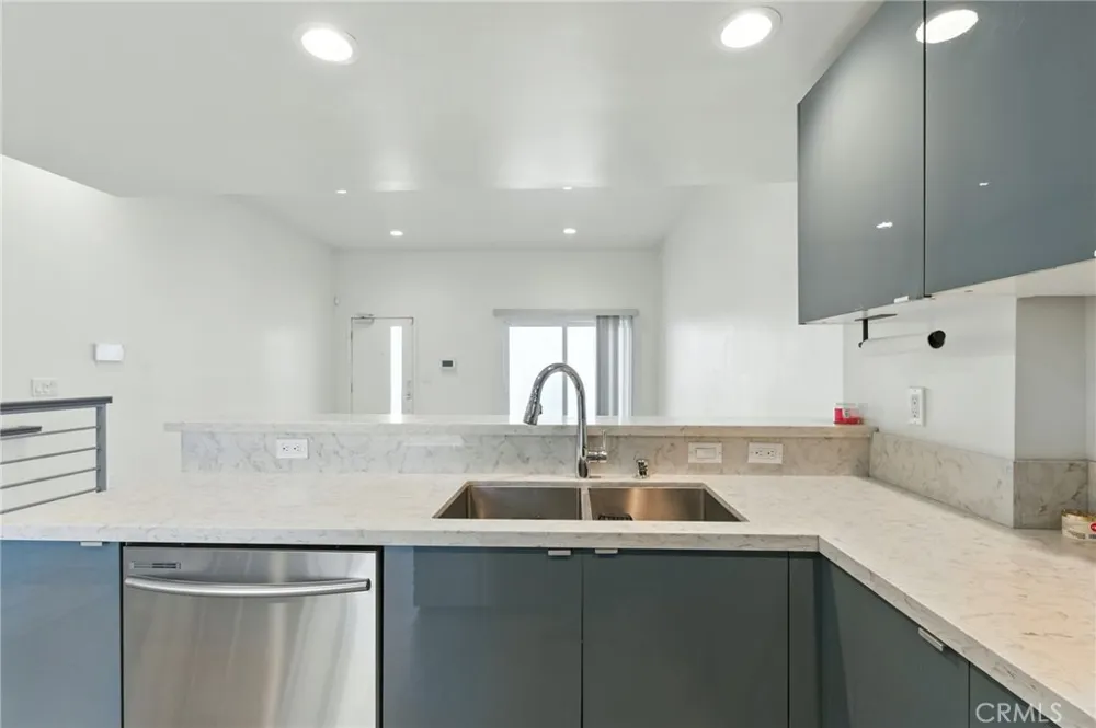 4461 Tujunga Avenue #102 Studio City, CA 91602
