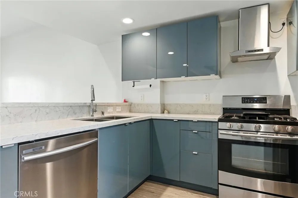 4461 Tujunga Avenue #102 Studio City, CA 91602