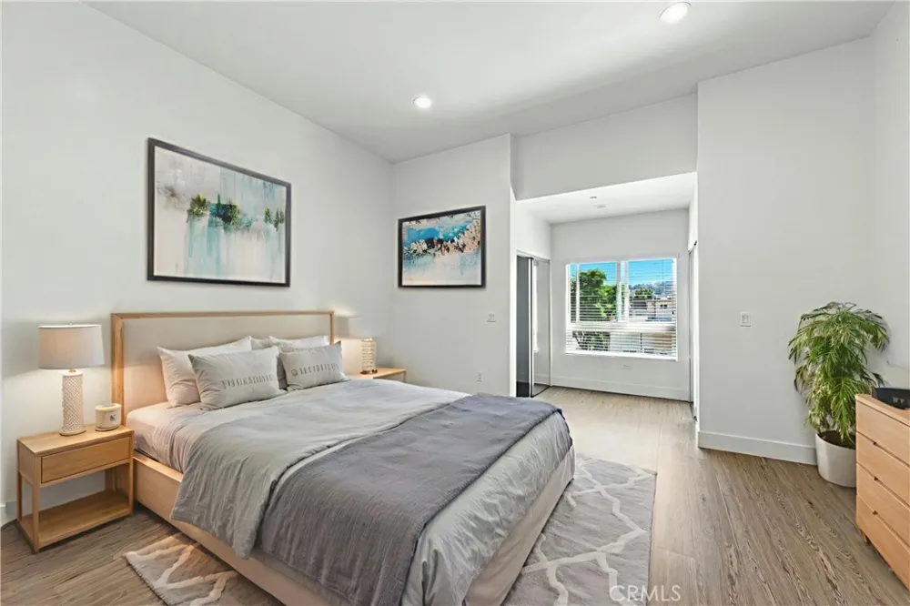 4461 Tujunga Avenue #102 Studio City, CA 91602