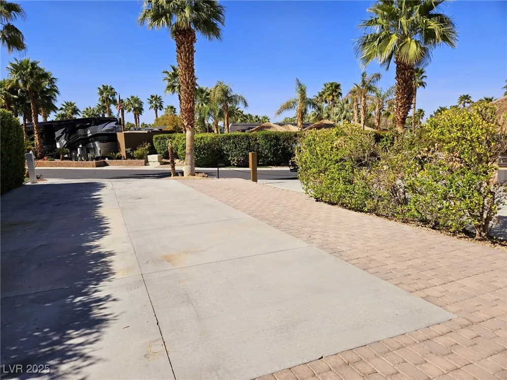 8175 Arville Street #209 Las Vegas, NV 89139