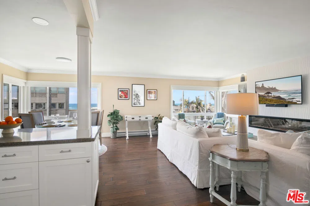 245 Coast Boulevard #A2 La Jolla, CA 92037