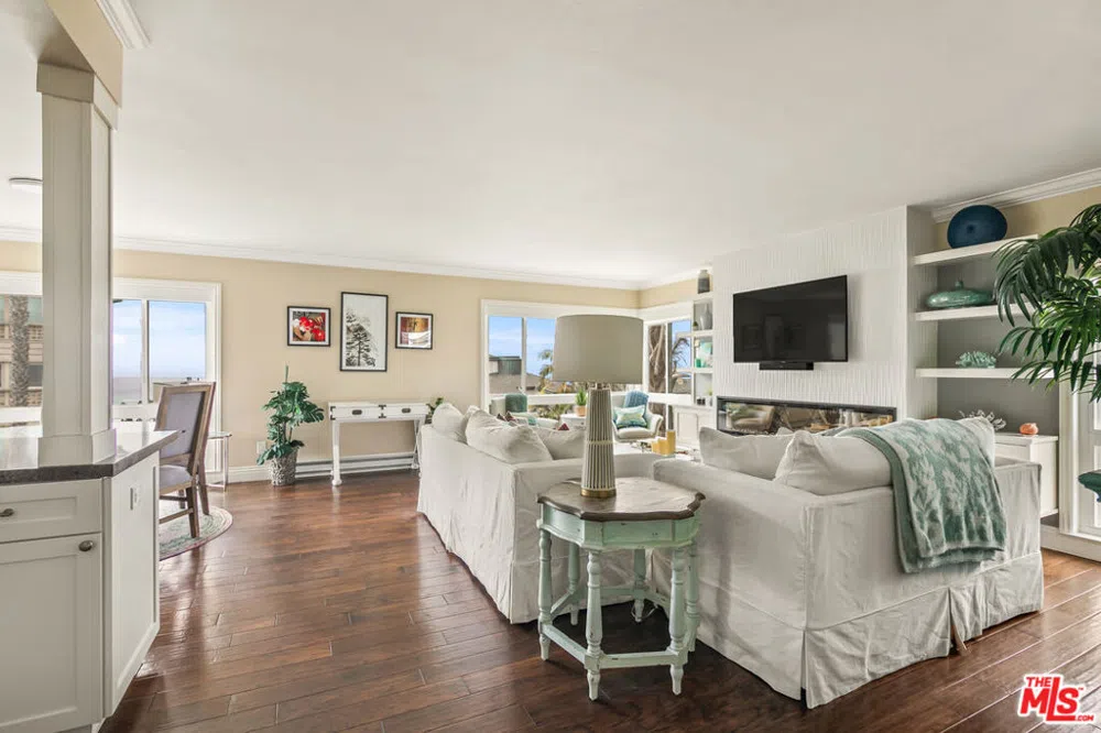 245 Coast Boulevard #A2 La Jolla, CA 92037