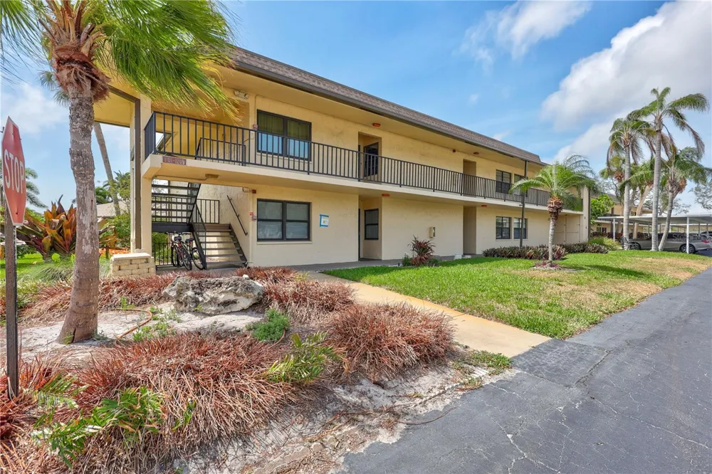 12300 VONN ROAD #1102 Largo, FL 33774