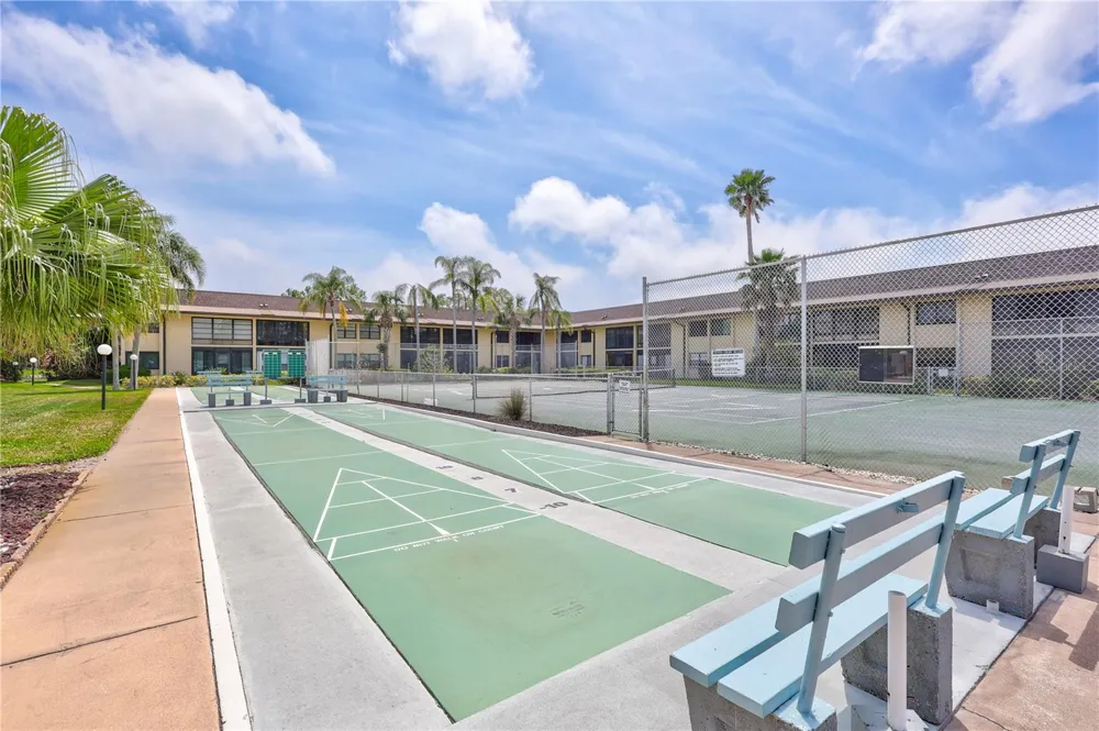 12300 VONN ROAD #1102 Largo, FL 33774
