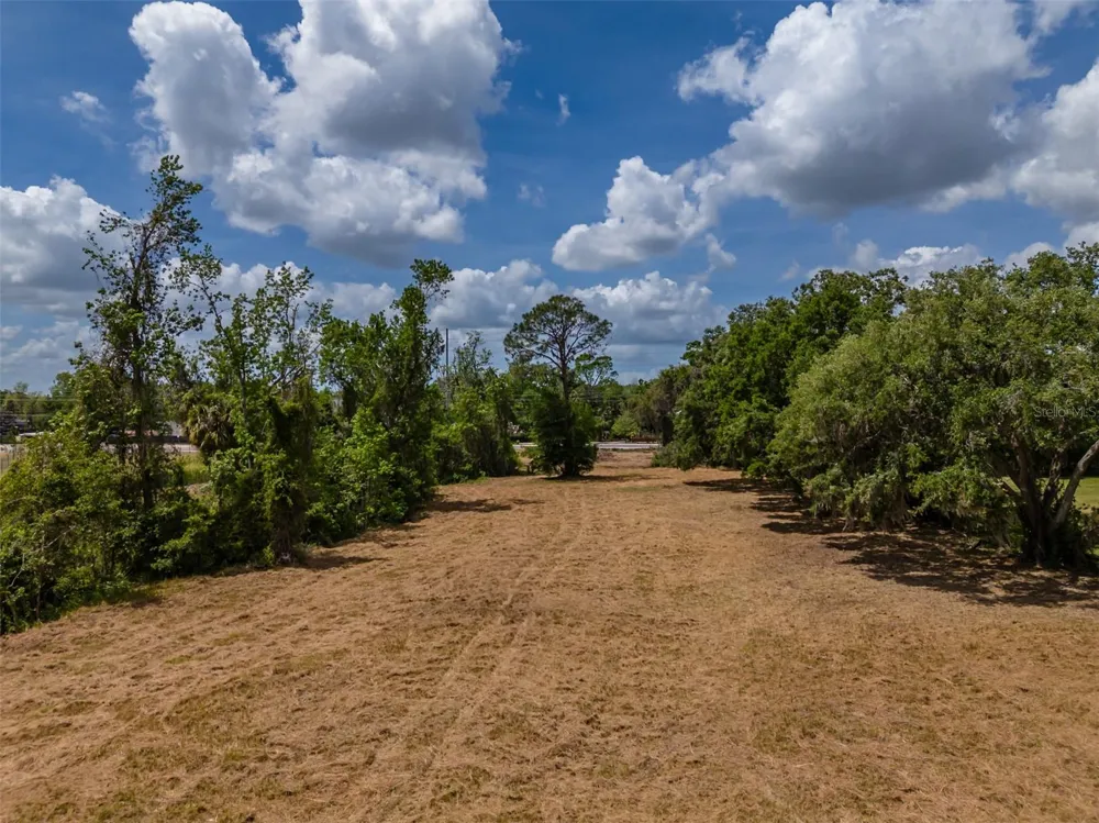 5106 BELL SHOALS ROAD Valrico, FL 33596