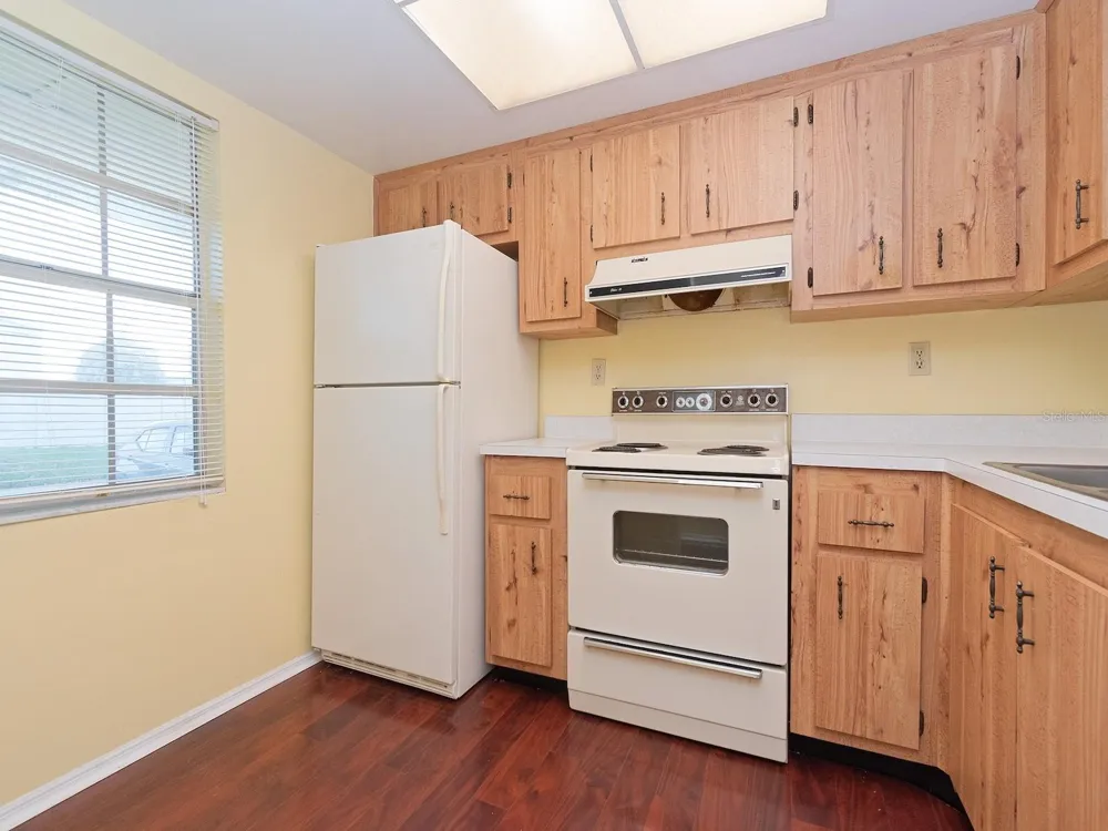 2465 NORTHSIDE DRIVE #906 Clearwater, FL 33761