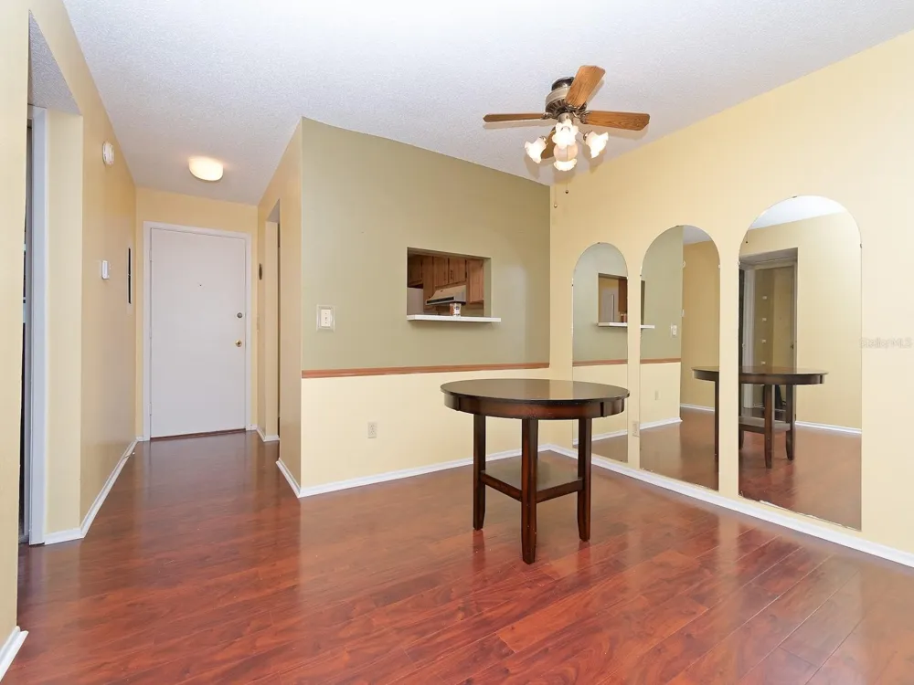 2465 NORTHSIDE DRIVE #906 Clearwater, FL 33761