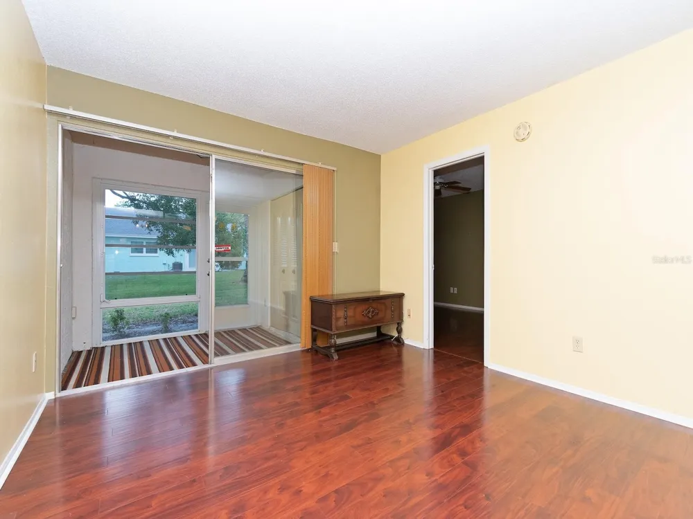 2465 NORTHSIDE DRIVE #906 Clearwater, FL 33761