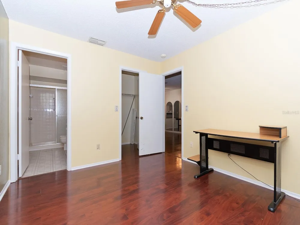 2465 NORTHSIDE DRIVE #906 Clearwater, FL 33761