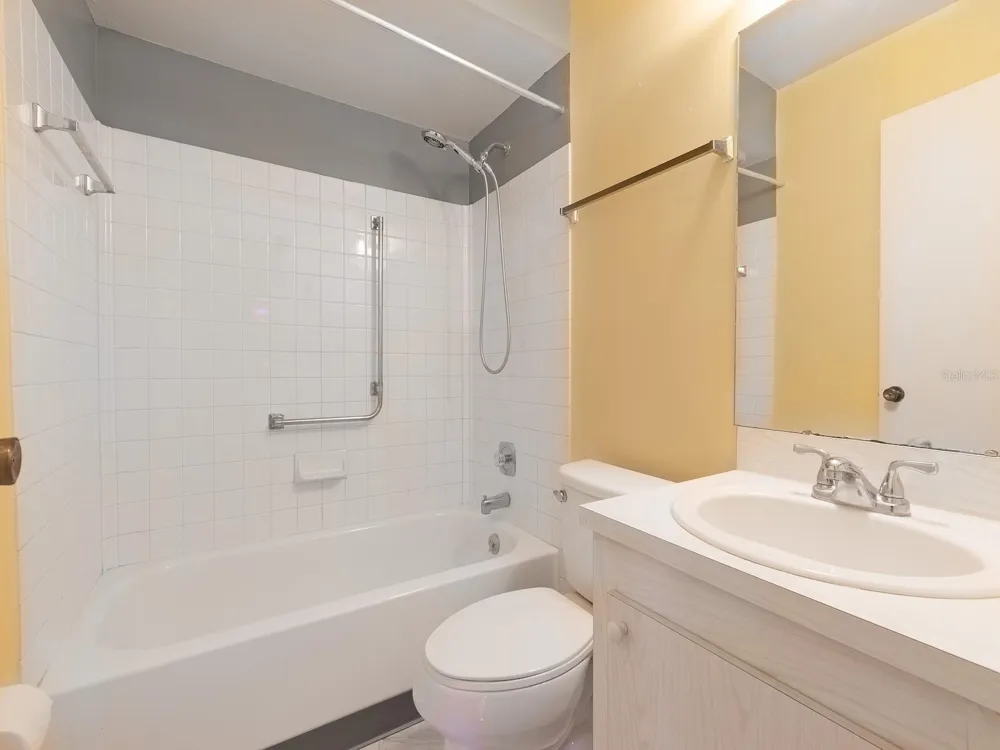 2465 NORTHSIDE DRIVE #906 Clearwater, FL 33761