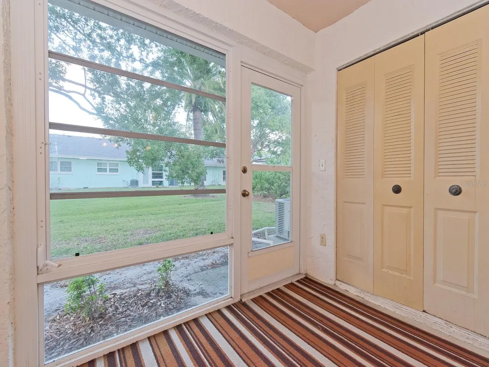 2465 NORTHSIDE DRIVE #906 Clearwater, FL 33761