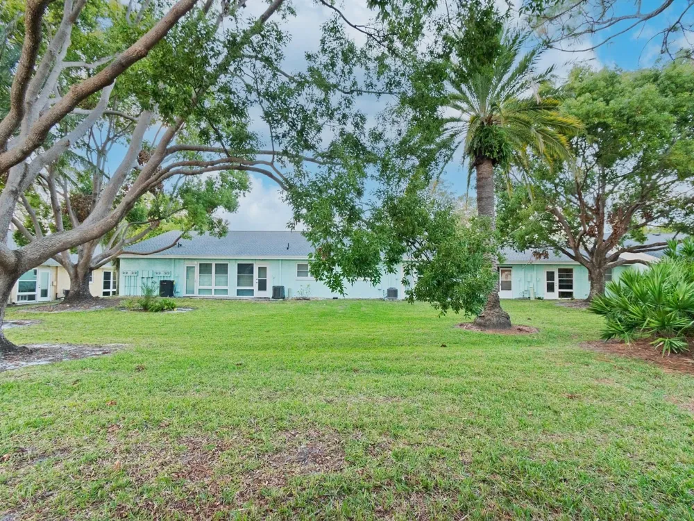 2465 NORTHSIDE DRIVE #906 Clearwater, FL 33761
