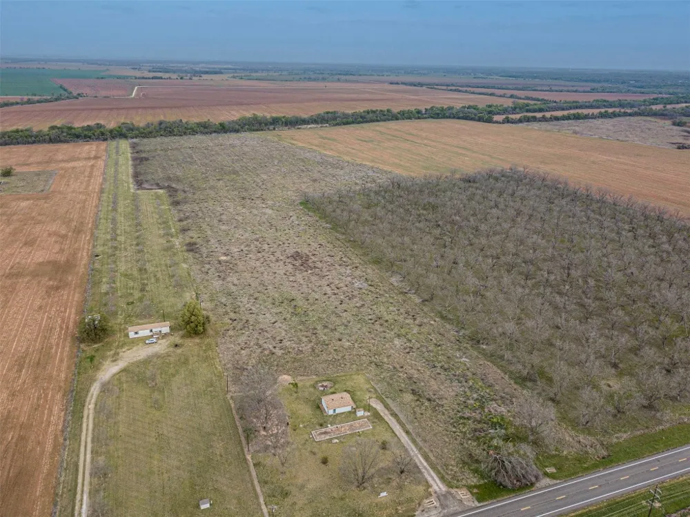 909 FM 712 Marlin, TX 76661