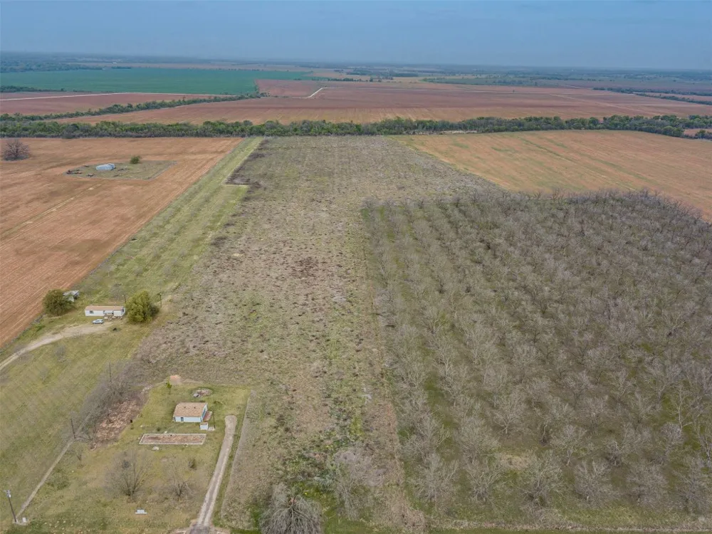 909 FM 712 Marlin, TX 76661