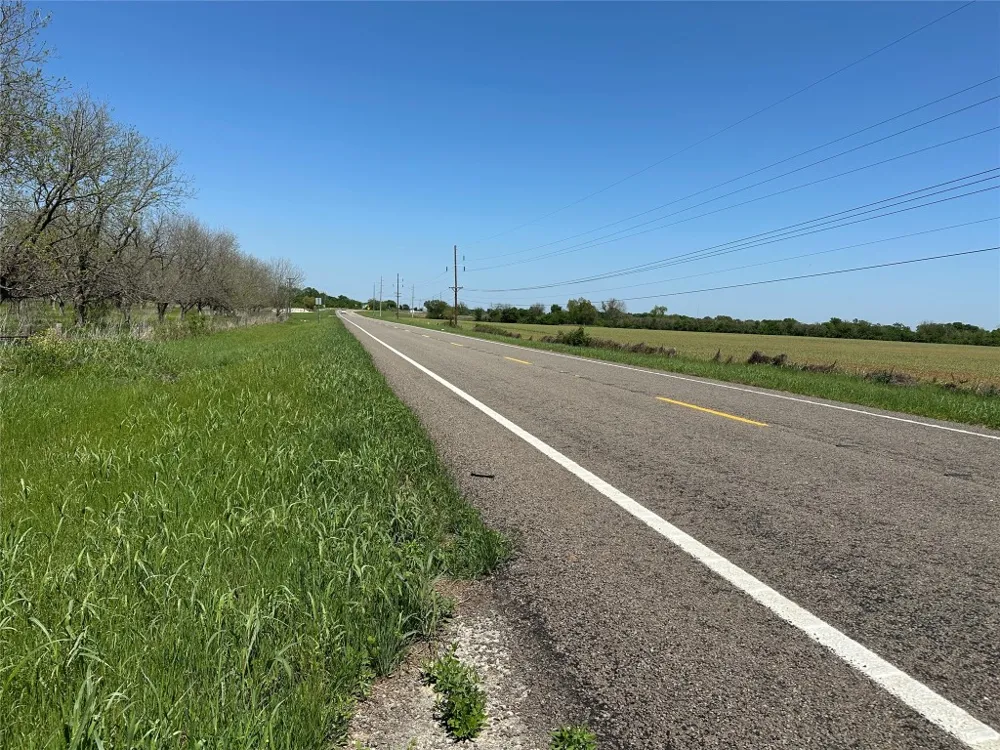 909 FM 712 Marlin, TX 76661