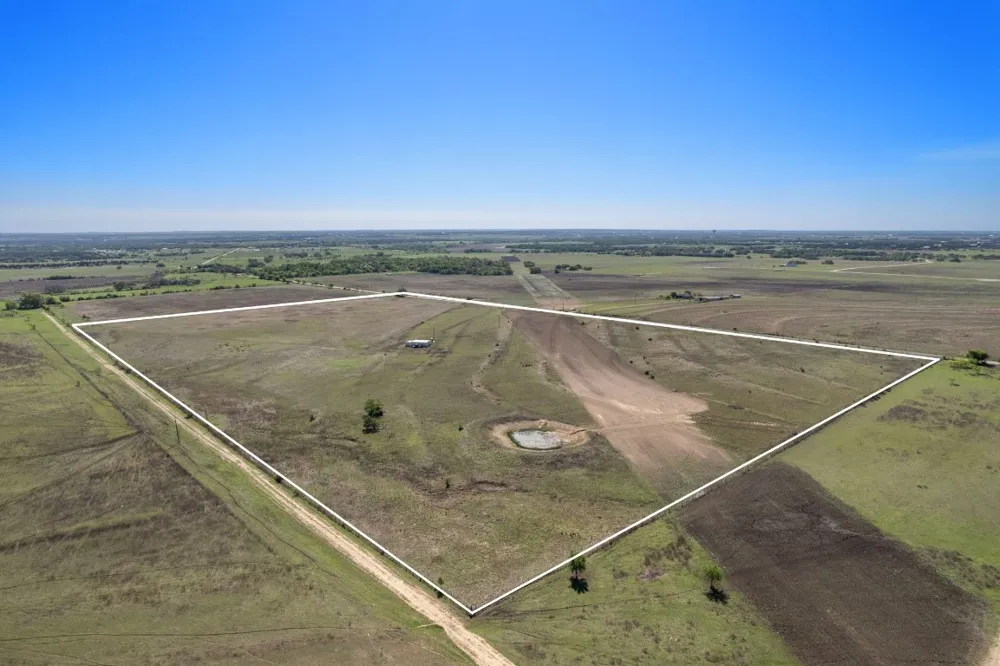 46 County Road 211 Florence, TX 76527