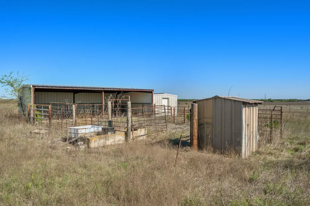 46 County Road 211 Florence, TX 76527