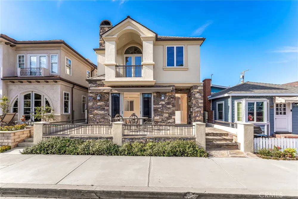 119 Opal Avenue Newport Beach, CA 92662