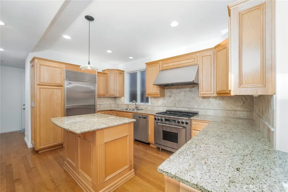 119 Opal Avenue Newport Beach, CA 92662