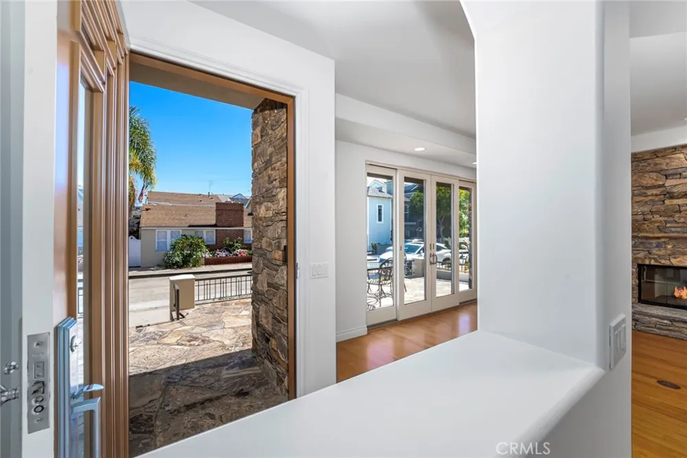 119 Opal Avenue Newport Beach, CA 92662