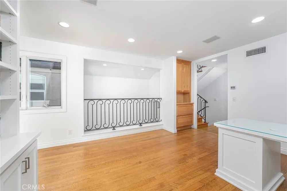 119 Opal Avenue Newport Beach, CA 92662