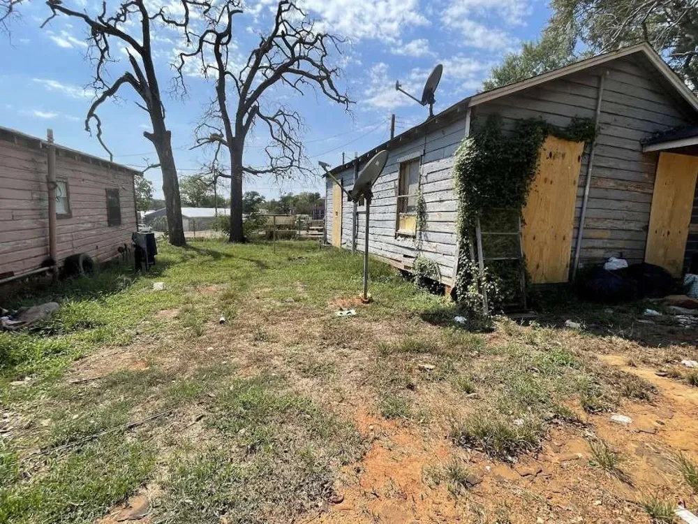 202 Mcneil Street Palestine, TX 75801