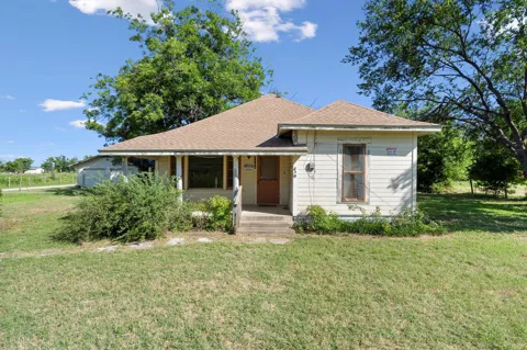 1104 E Umlang Street