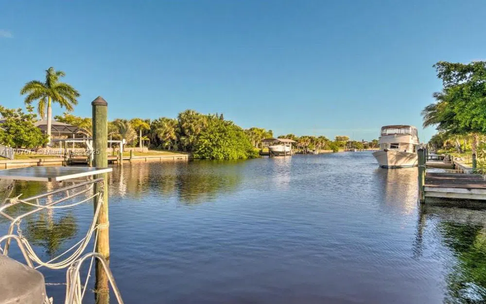 12167 Alumna Ave Port Charlotte, FL 33981