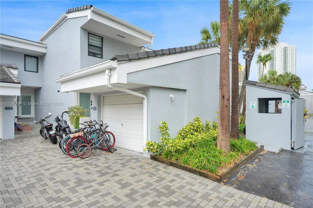 311 Poinciana Dr #801 Sunny Isles Beach, FL 33160