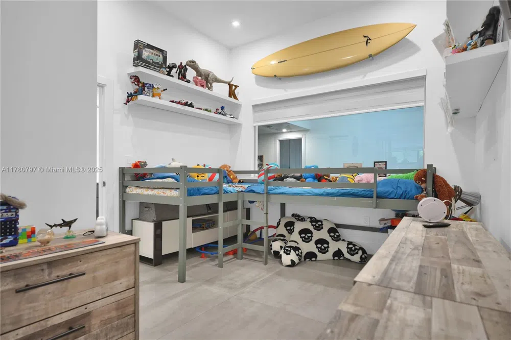 311 Poinciana Dr #801 Sunny Isles Beach, FL 33160
