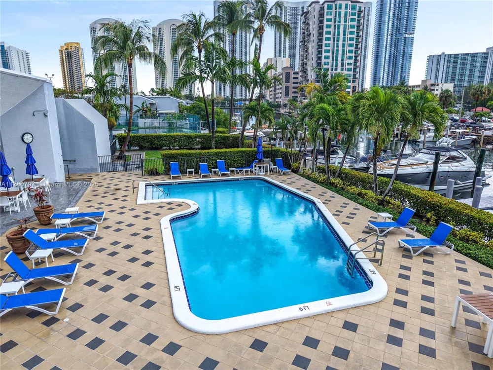 311 Poinciana Dr #801 Sunny Isles Beach, FL 33160
