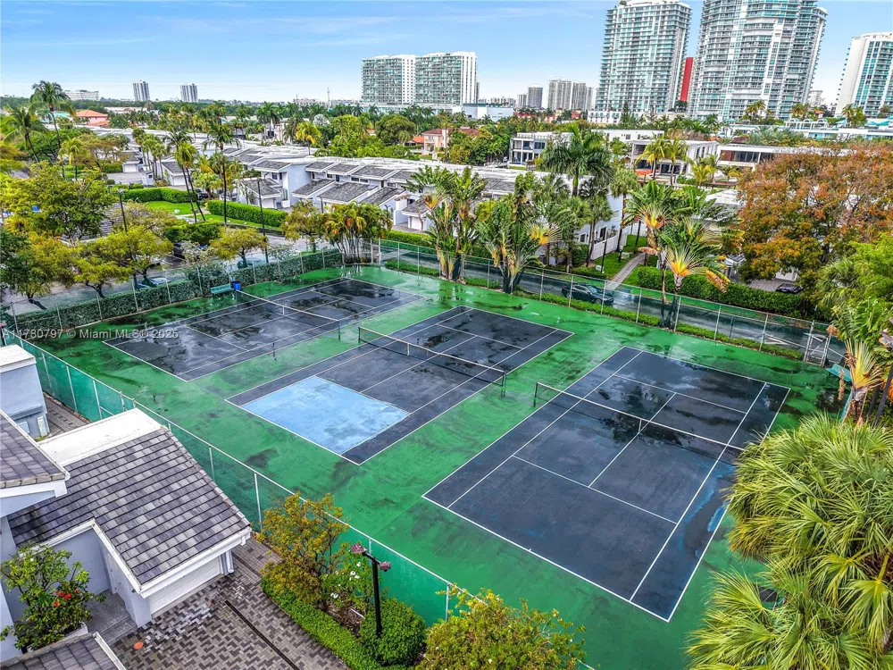 311 Poinciana Dr #801 Sunny Isles Beach, FL 33160