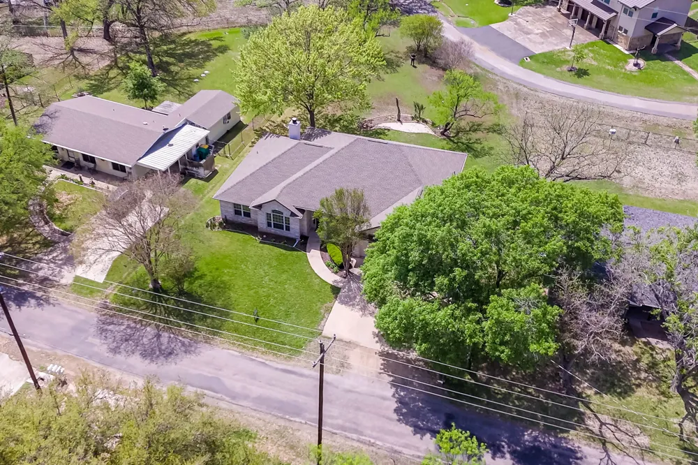 207 Flamingo Circle Highland Haven, TX 78654