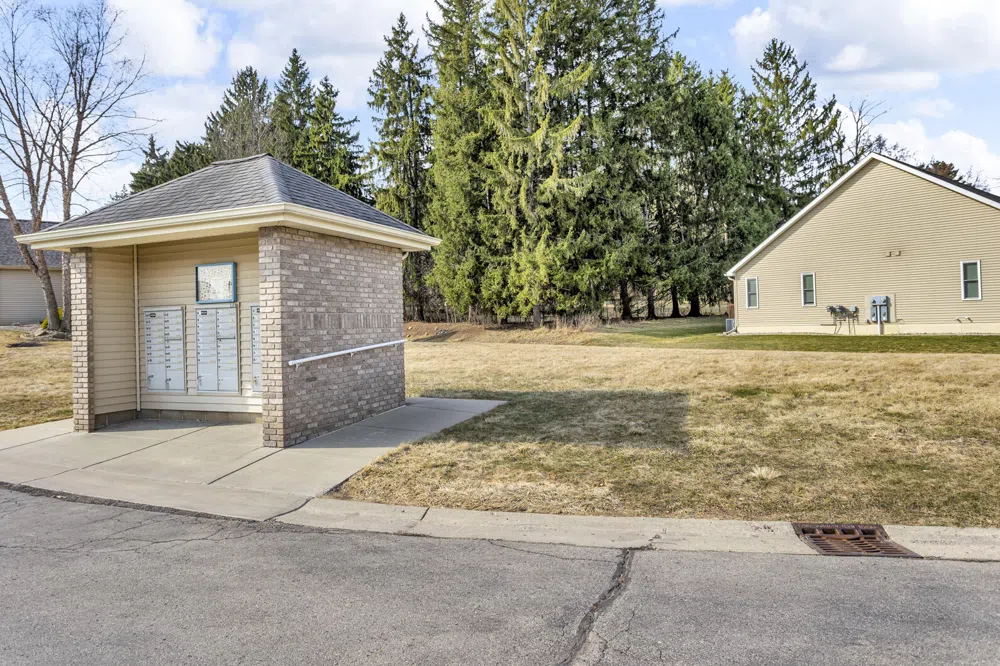 2963 Countryside Lane Jackson, MI 49203