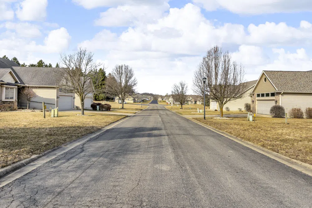 2963 Countryside Lane Jackson, MI 49203