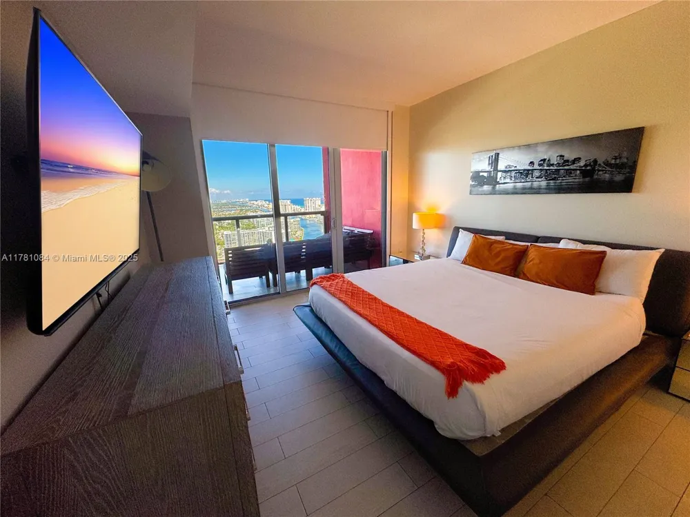 2600 E Hallandale Beach Blvd #T3208 Hallandale Beach, FL 33009