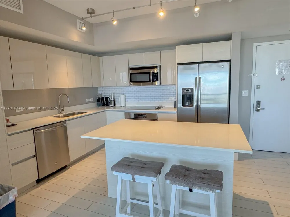 2600 E Hallandale Beach Blvd #T3208 Hallandale Beach, FL 33009
