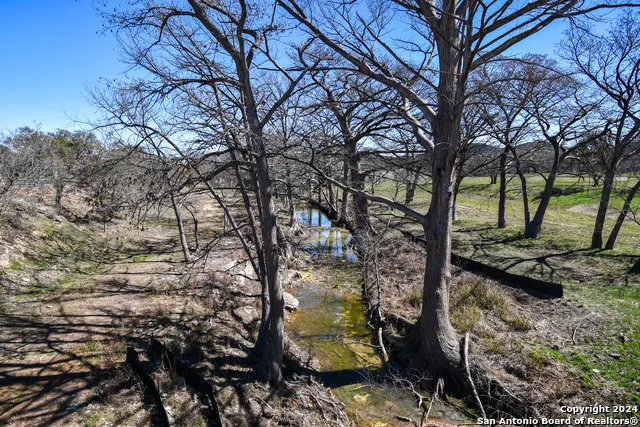 665&699 Cool Creek Rd Camp Verde, TX 78010