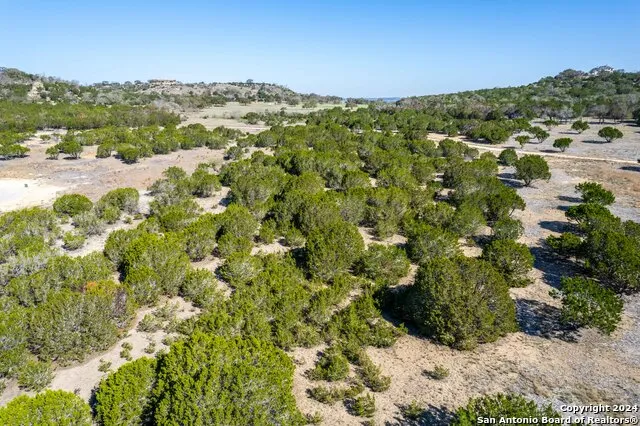 665&699 Cool Creek Rd Camp Verde, TX 78010