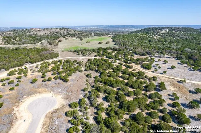 699 Cool Creek Rd Camp Verde, TX 78010