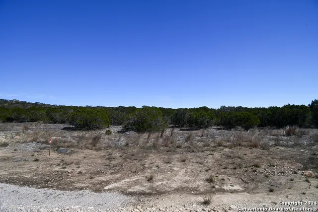 699 Cool Creek Rd Camp Verde, TX 78010