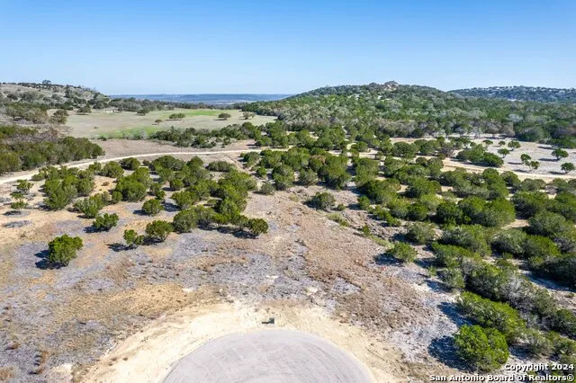 699 Cool Creek Rd Camp Verde, TX 78010