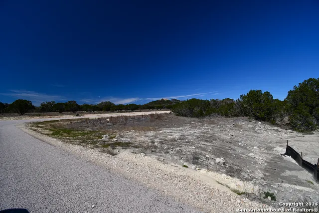 665 Cool Creek Rd Camp Verde, TX 78010
