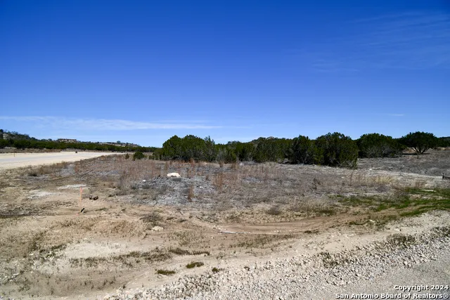 665 Cool Creek Rd Camp Verde, TX 78010