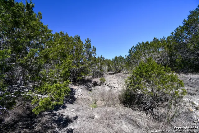 665 Cool Creek Rd Camp Verde, TX 78010