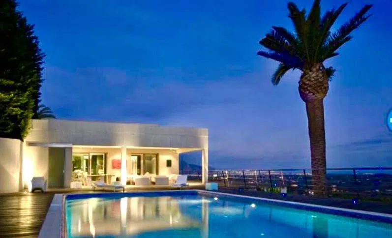 94 Marina Alta Avenue Out of State, OS 03700
